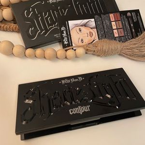 Kvd shade and light palette powder